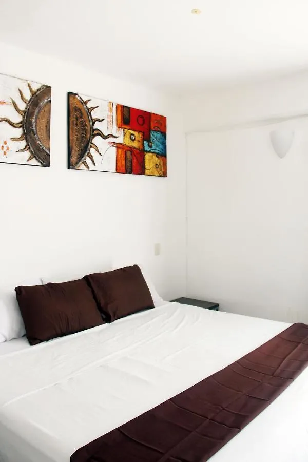 Hotel & Hostal Casa De Luz Cancun