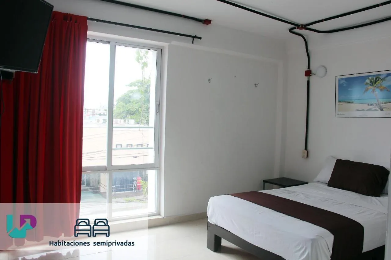 Hotel & Hostal Casa De Luz Cancun
