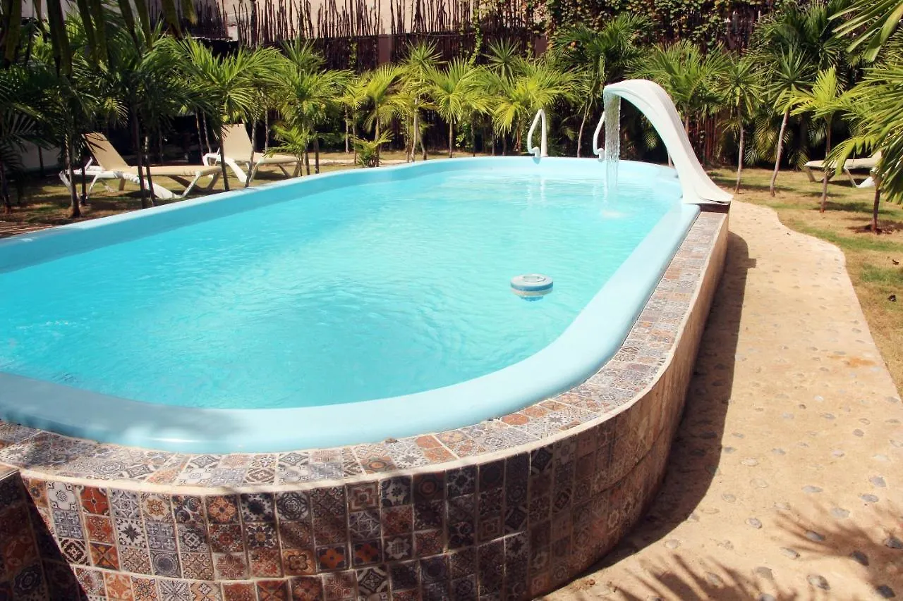 Hotel & Hostal Casa De Luz Cancún
