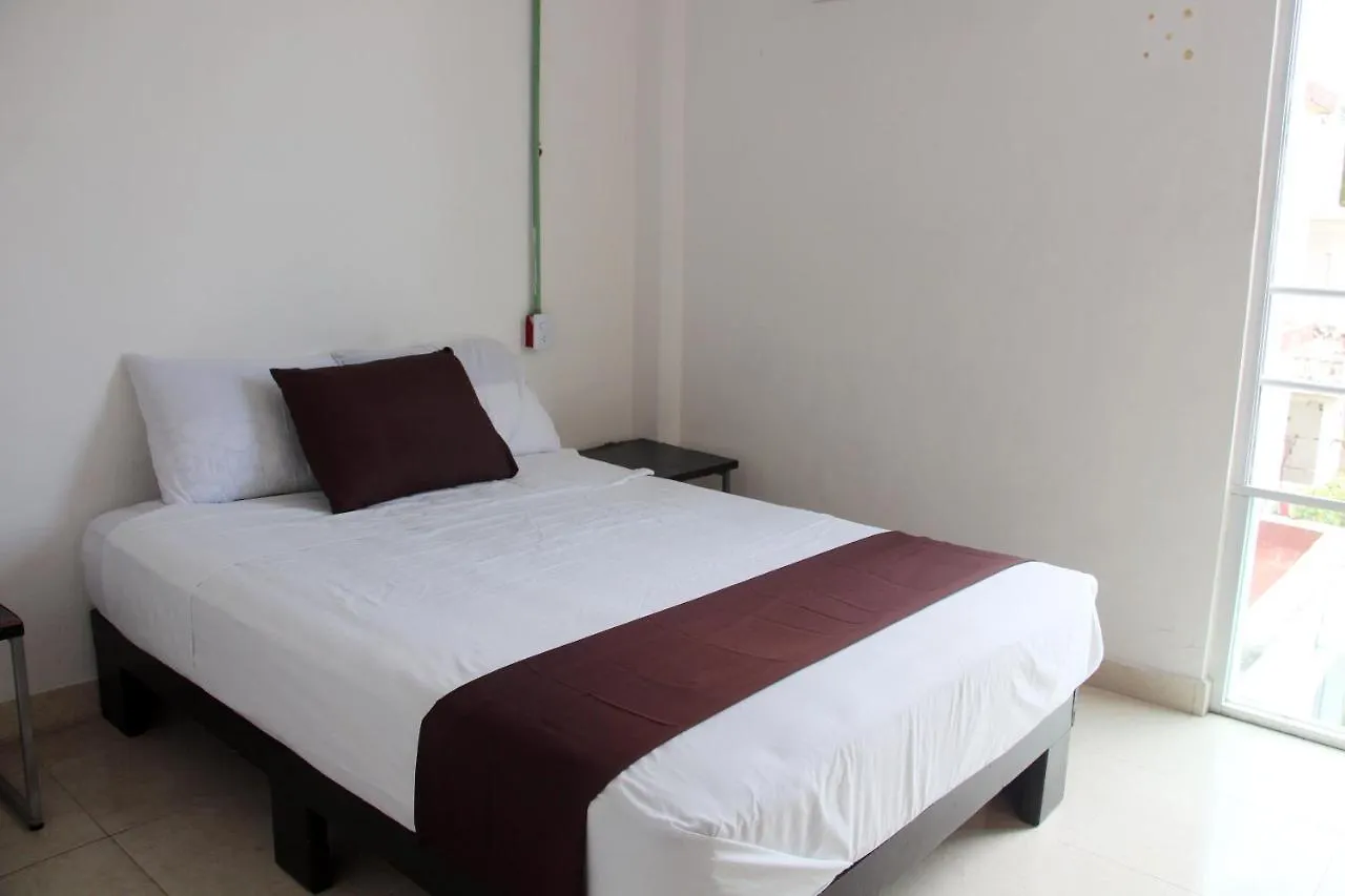 Hotel & Hostal Casa De Luz Cancun Mexico